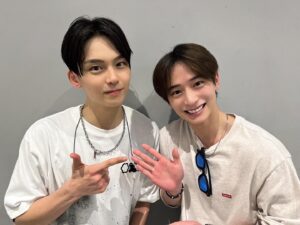 Sakai Sho Instagram - 実は昨日のパシフィコ横浜公演彼のいる生活の夏川役の坂井翔くんに来て頂いてました！
プライベートでも仲良くさせてもらってるから
めちゃくちゃ嬉しかったなぁ☺️
ドラマ「彼のいる生活」みんな見てね！

#ドラマ彼活 
#坂井翔 
#沢村玲