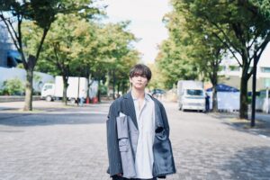 Sakai Sho Instagram - 背中でのご挨拶から始まり、大変ごめんなさいませ。
ということで、1月のカレンダー見てくださいましたでしょうか？👀