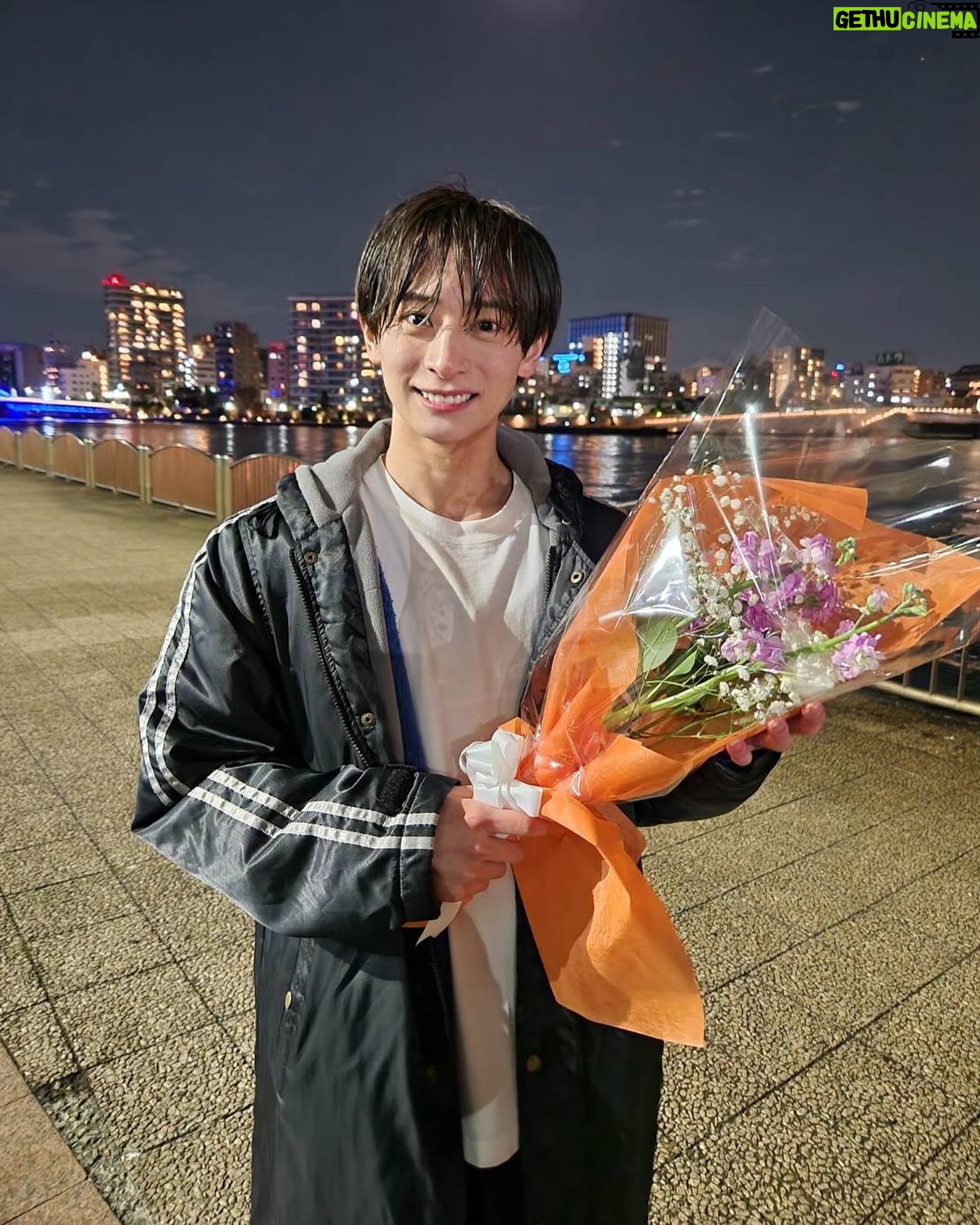 Sakai Sho - 3 Likes - 「彩りの刻」ご視聴ありがとうございました。
短い間でしたが、とても楽しい撮影でした!
こんな大学生は絶対いる。そんな気持ちでこの作品と向き合いました。
「自分らしさ」
これから4月になり、新しい環境へと飛び込んでいく皆さんがこの作品を通して、大切にしてくれたらいいなぁと思います。
そして学生の皆様!ご卒業おめでとうございます💐