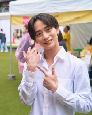 Sakai Sho Instagram - 아까의 계속

#kbeautyfesta