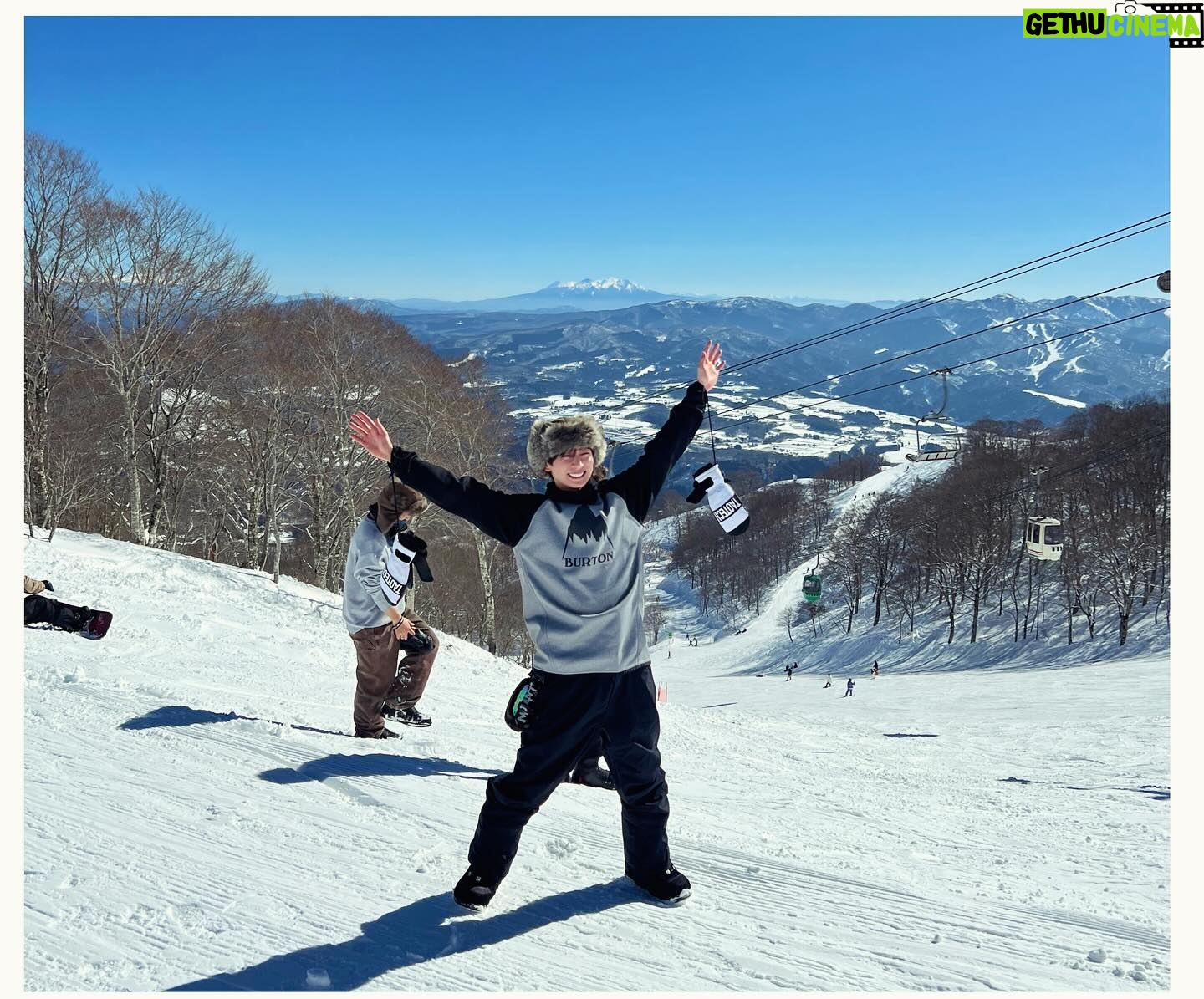 Sakai Sho - 3 Likes - 🏔️🏔️🏔️