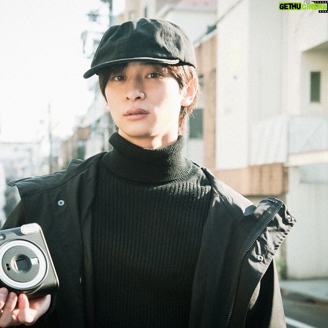 Sakai Sho - 3 Likes - チェキカメラから作る世界。
富士フィルムさんの協力で、SHUTTER magazine「SQUARE UP!」に取材記事を掲載して頂きました。
何気ない日常をカメラに収めるというのは、その時間を切り抜いて保存できる。「何を撮ろう」と、考えれば考えるほど迷いました。
感想、近況などたくさん取材していただきましたので、ぜひチェックしてください!
@cheki_instax
#PR