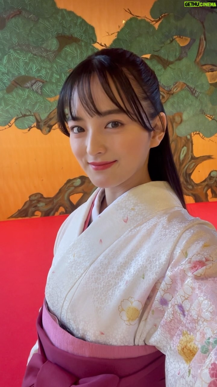 Saki Kiyoi - 9K Likes - .
1日お休みなら皆さんは何をして過ごしますか?
#japan#girl#kimono#dress
#黒髪#ストレート#ハーフアップ#袴
#清井咲希#スターダストプロモーション