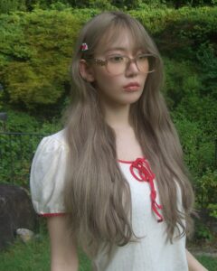 Actress Sakura Miyawaki HD Instagram Photos and Wallpapers August 2024