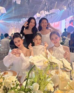 Sam Instagram - Đội hình sẵn sàng chờ Cô Dâu và Chú Rễ ❤️
