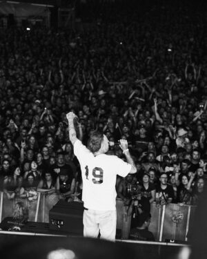 Sam Carter Instagram - As if this is my life 🙏♥️

@edmasonphoto