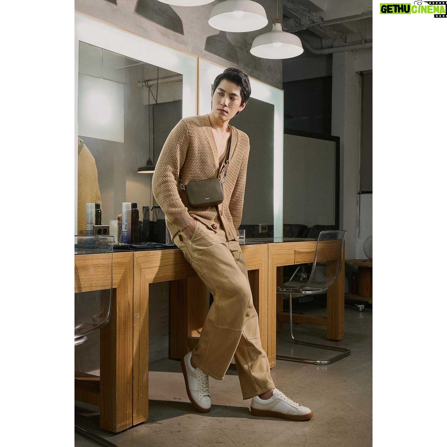 Sam Lin - 22.4K Likes - ęÆäøę¬”ēę¼åŗé½ęÆééčåµęē碰ę
ęåę”äøå人儽儽ę²ę¾±åēŗå·„ä½åēęŗå
ęč»čé©ēęč³Ŗå¾é©åéęåēę
給äŗęäøēØ®č„å³č„é¢ēå®å
Øę
@sandroparis
#sandroparis #springsummer24 #ss24