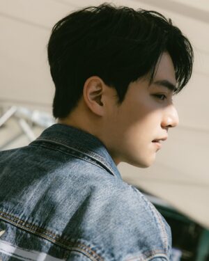 Sam Lin Instagram - 你有心動的時刻嗎？
@evisu_tw
#Evisu #Evisutw
#誰來演戲之圓桌對談