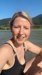 Actress Samantha Brown HD Instagram Photos and Wallpapers August 2024