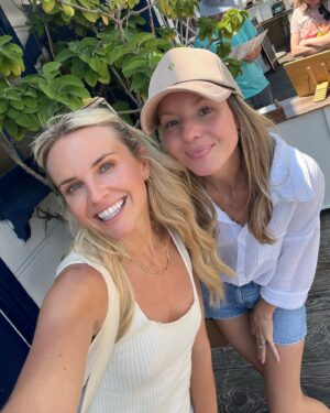 Samantha Droke Instagram - A reminder to go visit your friends! 💗

#momlife #momof3 #travel #friendship #california