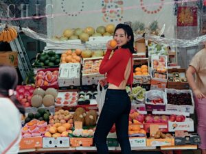 Samantha Ko Instagram - 🌺假日遊走

CHIC ｜July 2024
Make up @littlewhite_makeup 
Hair @zaptang 
Wardrobe @newbottega @givenchy @isseymiyakeofficial
