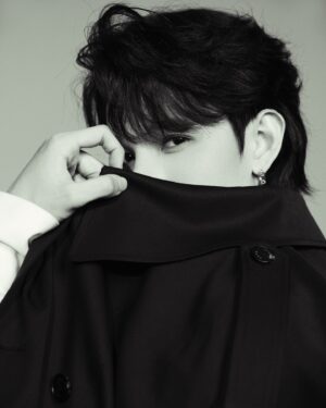 Samuel Instagram - Pose for the camera