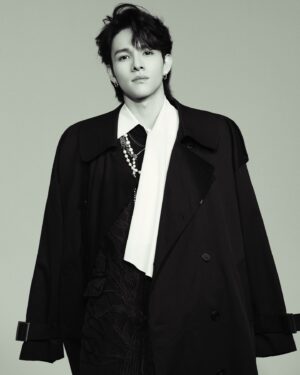 Samuel Instagram - Pose for the camera