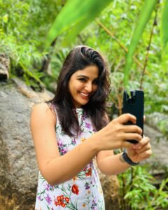 Actress Samyuktha HD Instagram Photos and Wallpapers August 2024