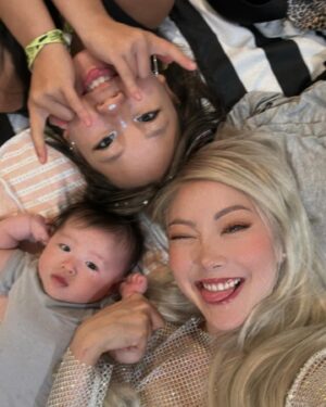 Sandra Kwon Instagram - Happy Mother’s Day to all the mama’s out there!!! (Including fur baby mamas hehe) Being a mom is so damn challenging but also THE BEST THING EVER 😭😭😭 

And of course to my umma, I love u forever and thank you for everything 🥹🥹 #koreanmom