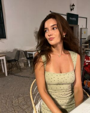 Sanem Babi Instagram - little green dress ✨