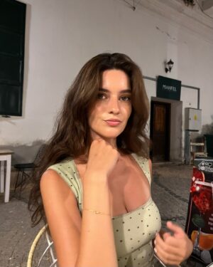 Sanem Babi Instagram - little green dress ✨