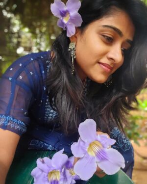 Sangeetha Sringeri Instagram - 🌸🌼
P.c @iam__suchi