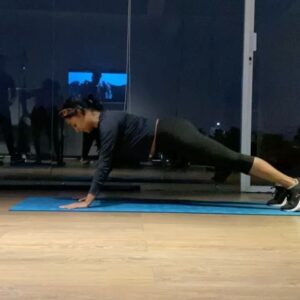Santhy Balachandran Instagram - I’ve always described myself as the girl equivalent of the Pillsbury doughboy — remember that ad? I’ve never had much by way of core strength, so I never could do a push up. Until this year. The first half of 2024 has been about learning that my soft, squishy body is capable of more than I ever dared to imagine. So here’s a little celebratory carousel of the progress I’ve made so far: 

Video 1: Pistol Squat
Video 2: Hanging Knee Raise
Video 3: My first ever full push up

Thanks to the coaches at @liftwithajith and @combatfitnesscult for setting me on this path of joyful discovery. I know there’s a long way to go in terms of correcting form etc but it has been lovely to surprise myself 😊

#workinprogress #pillsburydoughgirl