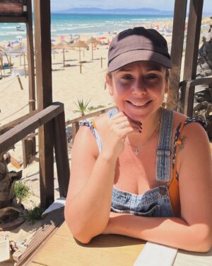 Sara Norte Instagram - Que tarde boa com o meu amor.
❤️
Este Verão ficamos por cá mas tenho a sorte da minha Terra ter praias lindas.