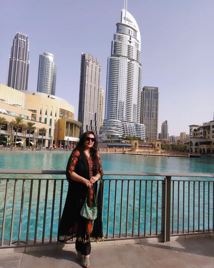 Sarah Raza Actress Sara Raza Khan HD Instagram Photos and Wallpapers August 2024 ...