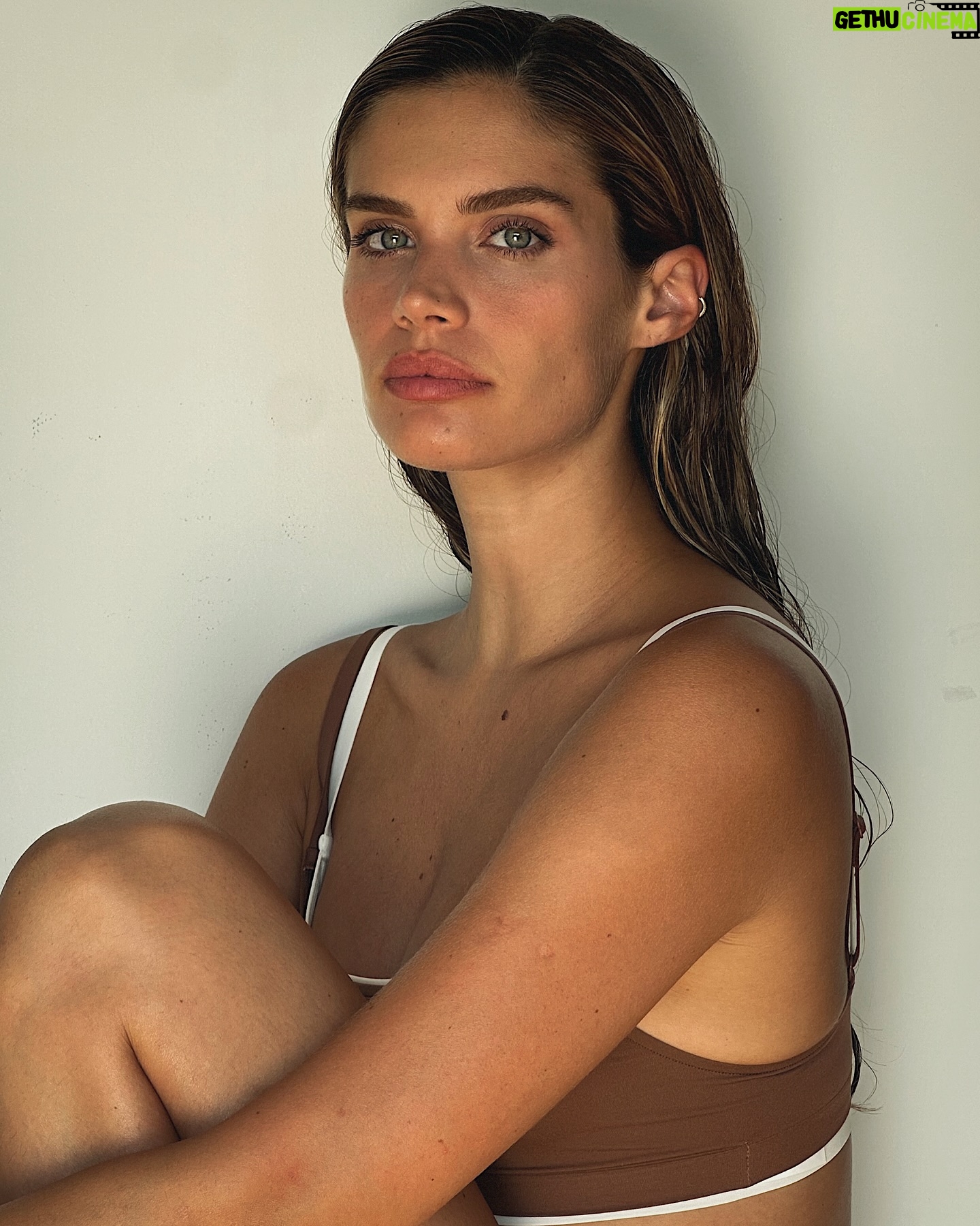 Sara Sampaio - 3 Likes - 🤎 @alo 🤎