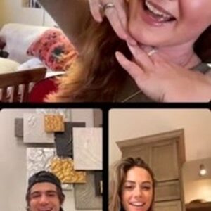 Sarah Drew Instagram - A little live action with @kramergirl and @maxehrich complete with some massive technical difficulties from my end 😬😬🤣🤣. Love this cast- so excited for you all to see this movie! Tune in tonight at 8pm on @lifetimetv to watch #acowboychristmasromance @itsawonderfullifetime 🤠🎄❤️