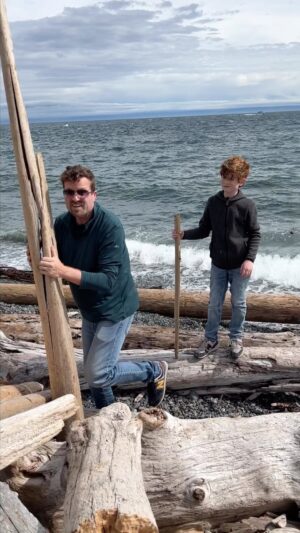 Sarah Drew Instagram - Happy Father’s Day to my favorite person. I tell the kids every day “do you know how lucky you are to have a daddy like yours?” Peter - you are one in a million and I’m so lucky to get to do this life with you. ❤️❤️ #fathersday #happyfathersday #daddy