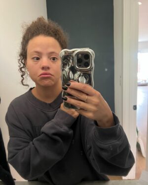 Sarah Jeffery Instagram - no beauty ambassador offers in my inbox?? confused 😕