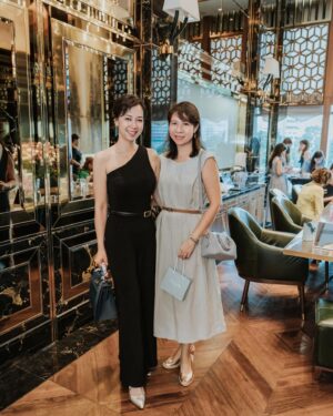 Sarah Lian Instagram - I was honored to be invited to speak on the recent “Women in Film” panel.  It means a lot to be part of an event that aims to empower and inspire the next generation of women to pursue their passions and follow their dreams. This one is extra special for me as I got to share the experience with my daughter and family in Malaysia. 
Thank you @soosheapin, @feith.london and @elemis_my for making all this possible ✨🎬#womensupportingwomen