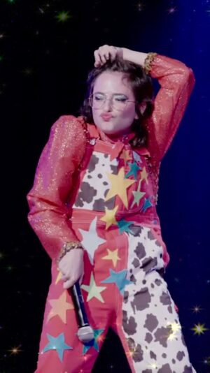 Sarah Sherman Instagram - TOUR STARTS UP AGAIN TOMORROW IN RICHMOND, VIRGINIA !! at @thenationalva !! Here’s a clip of me doing “stand up” from 4000million years ago when my hair was somehow uglier… good thing I look so normal now…

TICKETS ON SALE NOW AT THE LINK IN MY BIO !!!

sarahsquirm.com/tour

✰ Richmond, VA................6/29

✰ Nashville, TN..................7/09

✰ Oklahoma City, OK.....7/10

✰ St. Louis, MO……….……..7/11

✰ Raleigh, NC…………………7/18-20

✰ New Orleans, LA..........7/26

✰ Kansas City, MO...........7/27

✰ Denver, CO.....................7/28

✰ Portland, OR...................7/29 - 7/31

✰ Baltimore, MD................8/02

✰ New York, NY................8/03

✰ Royal Oak, MI………………8/4

✰ Louisville, KY..................8/08 - 8/10

✰ Toronto, ON...................8/14

✰ Philly, PA..........................8/15 - 8/17

✰ Asheville, NC.................8/21

✰ Wilmington, NC...........8/23 - 8/24

  more dates, if you behave…

#standupcomedy #livecomedy #berniesanders yeah, I just used hashtags, what u gonna do about it ho???? i’m tryna sell tickets ova heeya…
