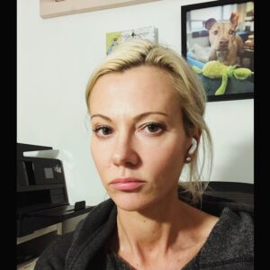 Sarma Melngailis Instagram - The face of someone who jumped. Now building the plane. 😳😬 Cautious and discerning about who comes along for the ride. Co-pilots and such. Lots of full circle energy. Sometimes you have to trust that the Universe knows what she’s doing with timing. It’s happening. 

I miss Leon. It’s been exactly one month since he crossed the 🌈bridge. Maybe he left me when he did bc he knew I needed all my energy for what’s developed these past weeks, and what’s coming.😭 My best boy. I still feel him. 

All the crap—every misstep and stumble, every jerk, every slick vulture, the humiliation, my big messy past—is my superpower. And wisdom. I still need support, but goodbye needy vibes. I trust my intuition, finally, and believe in myself, finally, at level 51. Time to be the Director. I had to repair myself before I could start to rebuild. 

I need to be useful again. Tired but ready. Happy new moon in Leo. Happy Mercury in retrograde (a good time for “re” things. Like… rebuild, restore, relaunch?) 

I love you all. 💓✨🙏🏻
All the support, encouragement, good vibes, prayers, love… thank you. (Also plz keep it coming 🤪) what I do… it’s all for you. Also all 4 Leon. 🐾💫

PS - looking forward to maybe having some smiling pics for you in the near future.