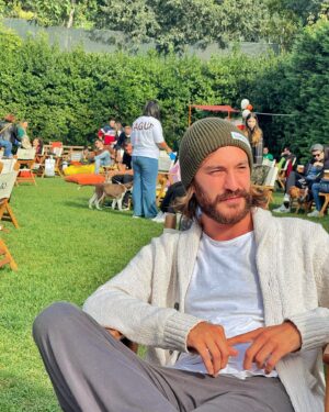 Sarp Can Köroğlu Instagram - Pazar gibi pazar 🌲🌵🌴🌳🌿