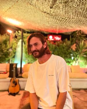 Sarp Can Köroğlu Instagram - Keanu işine baksın 😅