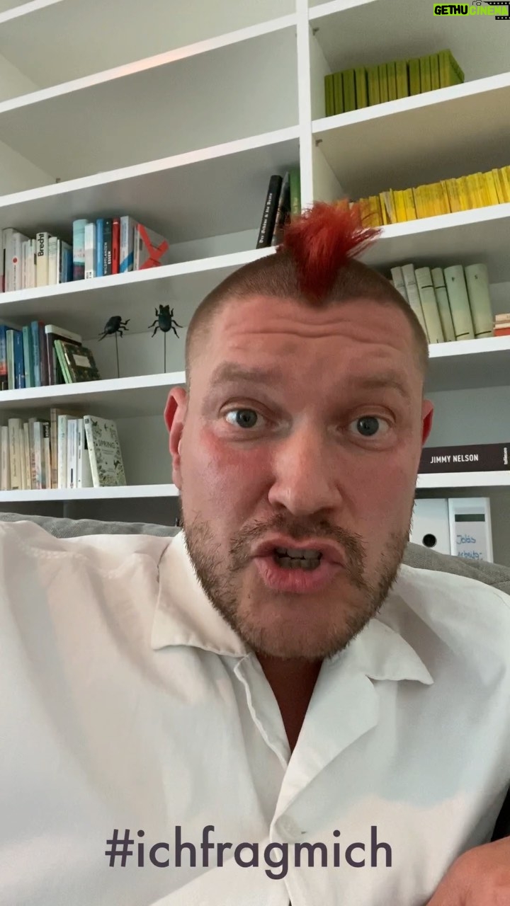 Sascha Lobo - 1.1K Likes - Eine simple Fünf-Schritt-Anleitung, wie man seinen ganz persönlichen Rechtsruck hinkriegt. Mehr in meiner Kolumne auf spiegel.de
#ichfragmich #rechtsruck #rechts