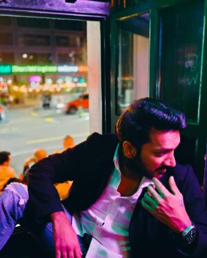 Sathish Krishnan Instagram - I have just this DREAM . Pc: @rp3825 @danixycode #hukumtourzurich