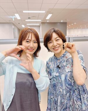 Sayaka Isoyama Instagram - 衣裳たち♡
いつもありがとうございます♪

大好きな八木さんと一緒♡
JCOM 「全国賃貸オーナーズフェスタ2024」×「ご当地サタデー」

カーディガン/ニット @lounie_jp
ワンピース @untitled_official.jp
イヤリング 、リング @phoebe_official

「ハートビートボート＋」
特別verでした！

ワンピース @abahousemavie
カーディガン @stola.jp
イヤカフ、リング @cocoshnik_official

テレビ東京系「有吉木曜バラエティ」
山手線の誕生の秘密を学びました！

カーディガン・コンビネゾン @lounie_jp