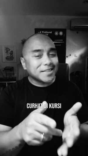 Saykoji Instagram - tag yang suka curhat di kursi @indomaret

sample @voyage.entertainment “separuh nafas” dewa 19