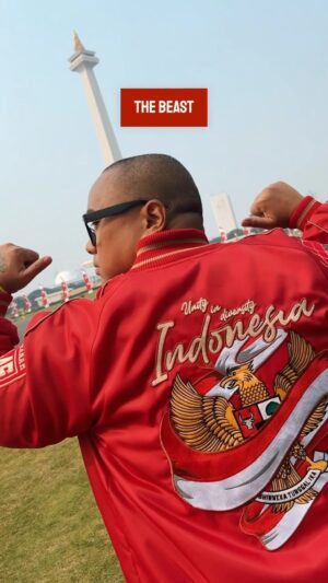 Saykoji Instagram - Jaket 🇮🇩 menginspirasi lirik 🫡
Thank you @syamanahjacket buat special edition ini🔥 
beat by @amadeusbenboas #79tahunindonesiamerdeka