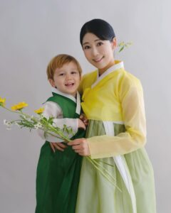 Sayuri Fujita Most Liked Photos and Posts