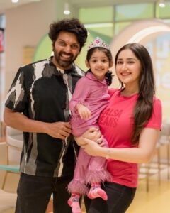 Actress Sayyeshaa Saigal HD Instagram Photos and Wallpapers August 2024