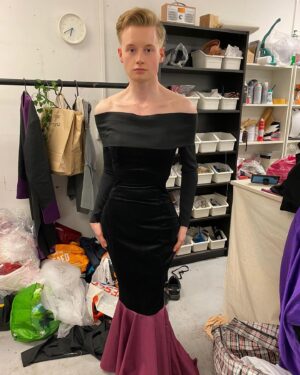 Scarlett Harlett Instagram - thank you @dragraceukbbc for diverting my life into a direction I never thought it would take. I can’t even remember what my life was like before you changed it, nor who I was. 15 years of allowing queer people to thrive when they otherwise would never have been given the chance. I am eternally grateful. And thank you @rupaulofficial for making me an everlasting viral sensation with your chaotic laugh 🥰

#dragrace #dragraceuk #rupaul