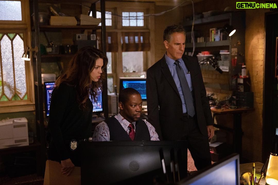 Scott Bakula - 2.1K Likes - Don’t miss tonight’s newest episode of @ncisnola on @cbstv . #ncisneworleans #cbs #tuesdaynight #newepisode