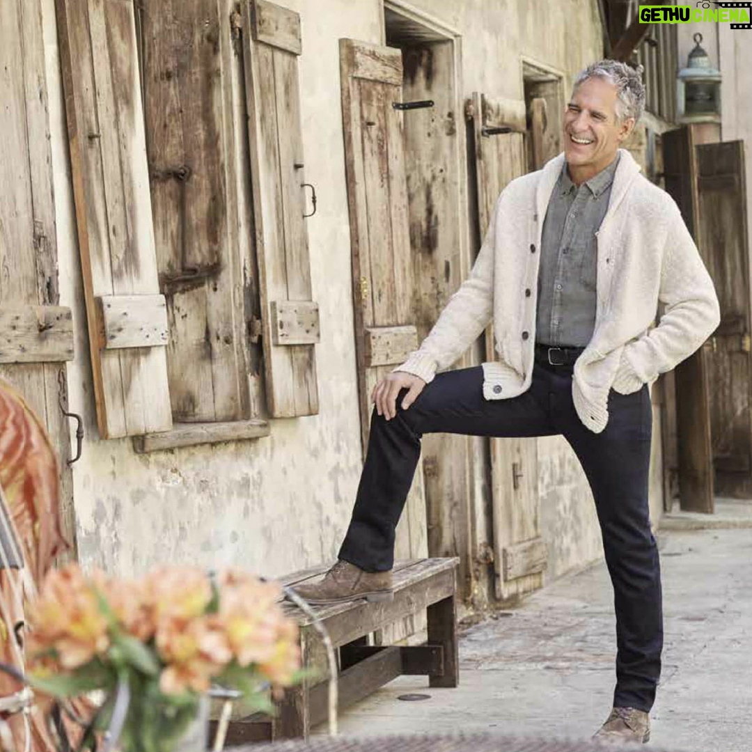 Scott Bakula - 2K Likes - I had the pleasure of being on the cover of this month's issue of WATCH! magazine. Thank you Lynn Darling for the great interview. @jaydschwartz @cbswatchmag @ncisnola