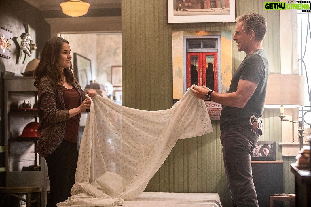 Scott Bakula - 2.1K Likes - Hi Folks, we have an exciting episode tonight, high-stakes poker game, naval research laboratory and a surprise visit from Pride's daughter Laurel. @NCISNewOrleans @CBS #NCISNOLA @JDS_PR @jaydschwartz