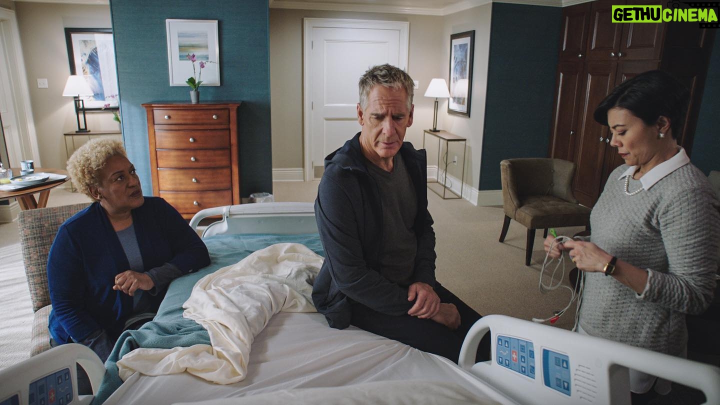 Scott Bakula - 3.5K Likes - There’s a new episode tonight of @ncisnola on @cbstv , make sure to tune in.
#newepisode #sundaynight #ncis #ncisneworleans #ncisnola #cbs