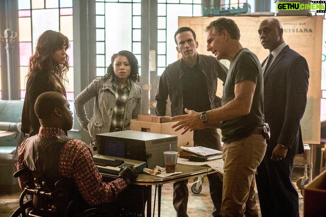 Scott Bakula - 2K Likes - We have a hacking new episode tonight. Don't miss an all-new NCIS: New Orleans at 10/9c on CBS and CBS All Access: bit.ly/2xsYwod
@CBS @NCISNewOrleans @JDS_PR @jaydschwartz