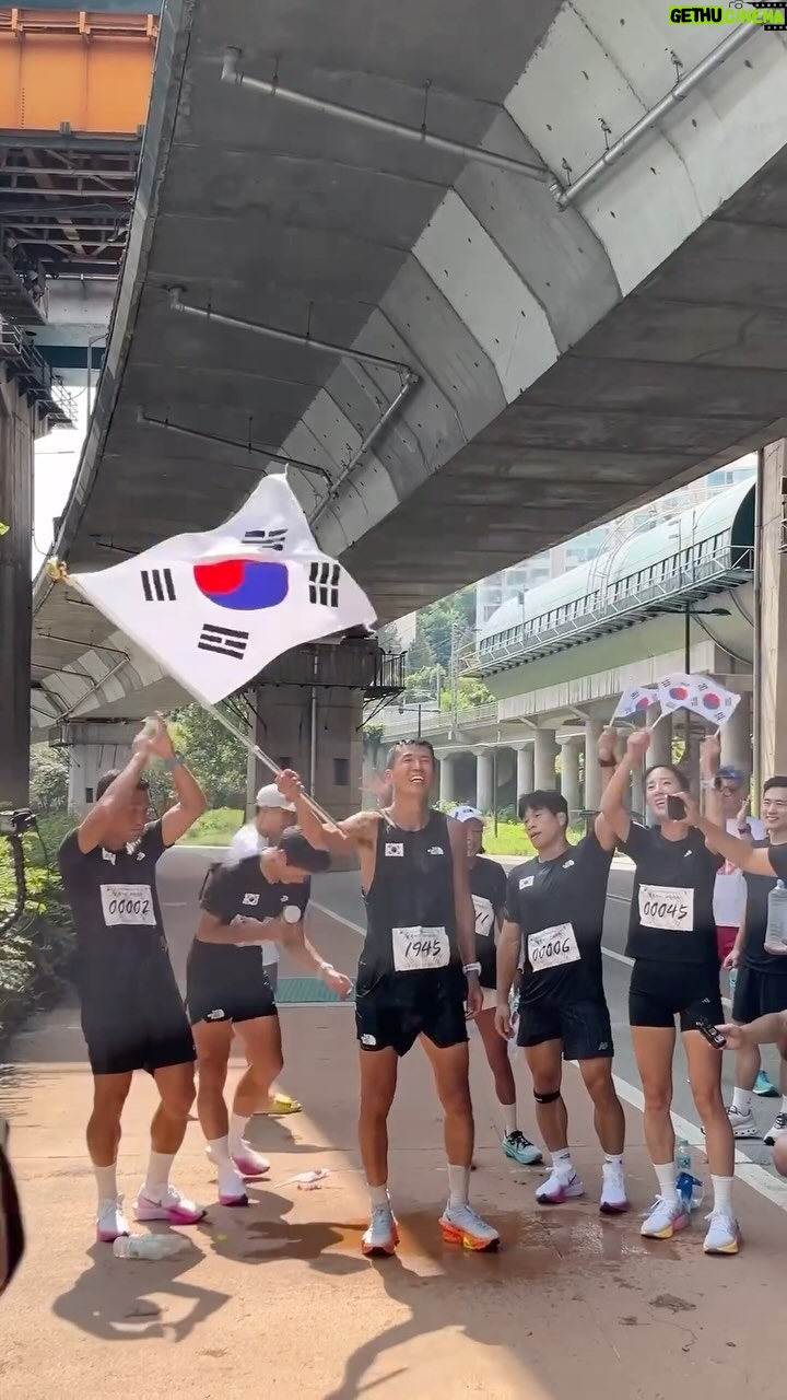 Sean - 15.5K Likes - 🇰🇷잘될거야,대한민국!
나의 최선의 것을 드렸습니다
나 1
페이서 그룹 9
페이서 인원 45
1945
81.5km를 완주할수 있었던건 우리의 하나됨이었습니다