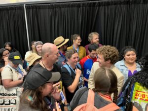 Sean Giambrone Instagram - It was awesome seeing everyone for the JWCT Panel. Really proud of this show and cool to see the support. This season gets really good. Can’t wait for you to see it all October 17! #jurassicworldchaostheory #netflix @dreamworkstv @netflix @jurassicworld_chaostheory #jurassicworld