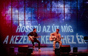 Sebestyén Balázs Instagram - Elképesztő volt a szombat este! 🥰🥳😎☀️⭐️💫Hihetetlen, hogy mit teremtettünk együtt! 🥰Hosszú hónapok kőkemény munkája vált valóra. Baromi hálás vagyok az egész csapatnak. Hihetetlen profi szakemberekkel dolgozhattam együtt, köszi srácok, szakmáitok csúcsa vagytok.🙏🏻😘 Köszi a fellépőknek, a DJ-nek es annak a közel 100 embernek aki részt vett ennek a megvalósításában, baromi hálás vagyok. 🥰 És végül nektek is köszönöm, akik ott voltatok, 11 ezren.. Hogy hittetek ebben, hogy eljöttetek, hogy végig táncoltátok, tomboltátok az egészet, létrehozva egy hihetetlen atmoszférát, és együtt éltük meg ezt a csodát.. Nekem is az volt.. egy csoda, egy önfeledt utazás vissza a múltba.. ⭐️💫💞🙏🏻 És ne feledjétek azt amit a színpadon mondtam, talán a legfontosabb. Hogy lényetek ezen boldog részéhez bármikor hozzáférhettek, bármikor előhívhatjátok, ott van bennetek..💞☀️😉 Akkor is amikor talán minden kicsit nehezebb.. 😉☀️ @proonagency. @djattilabarany